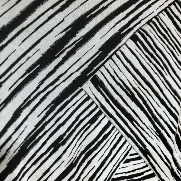 SANDRA DARREN - 🎉HP🎉 EUC - L Sz M Cap Sleeve Printed Geometric BodyCon Sheath - Picture 11 of 14